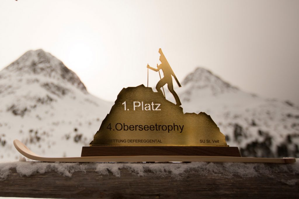 Pokal der vierten Oberseetrophy